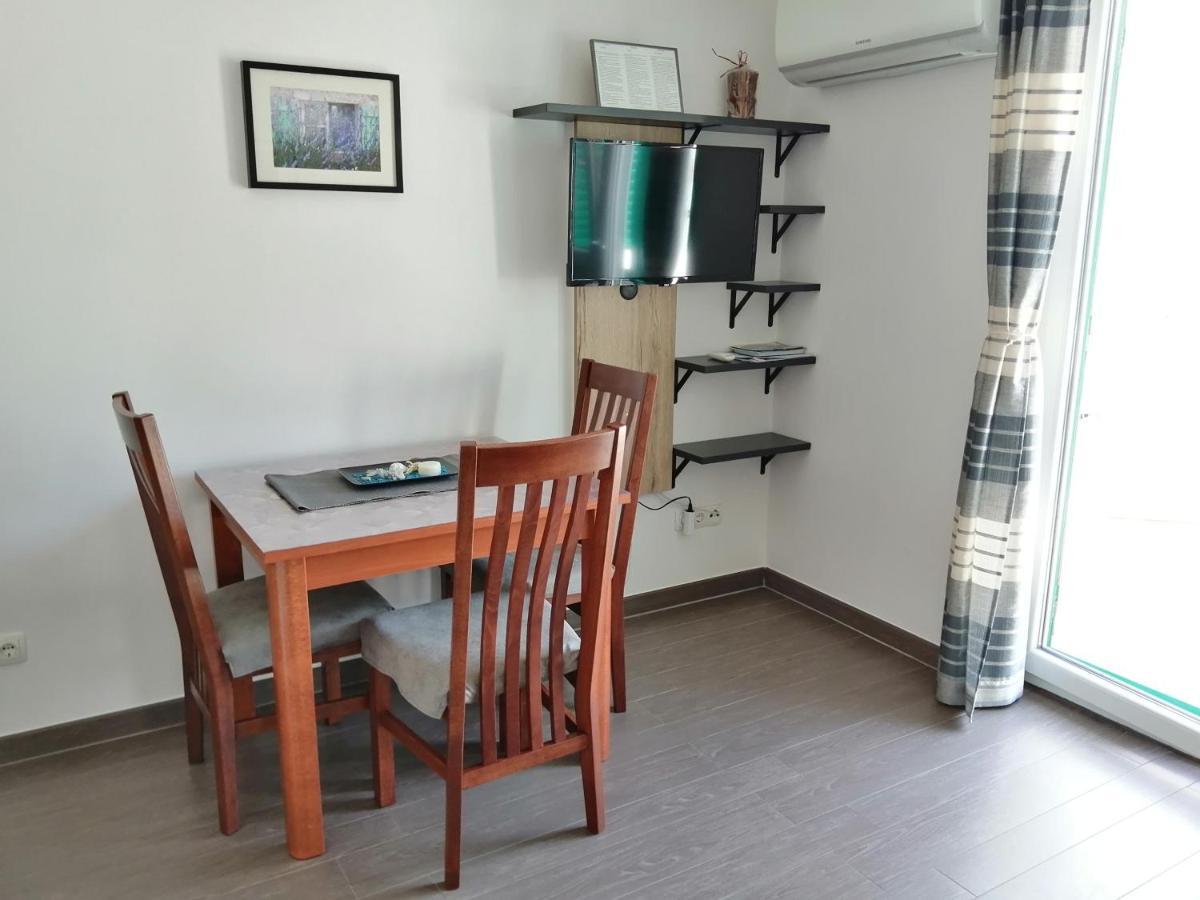 Villa Luce Apartment House Карлобаг Екстериор снимка