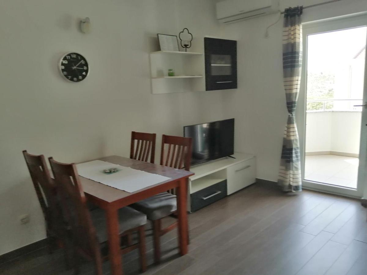 Villa Luce Apartment House Карлобаг Екстериор снимка