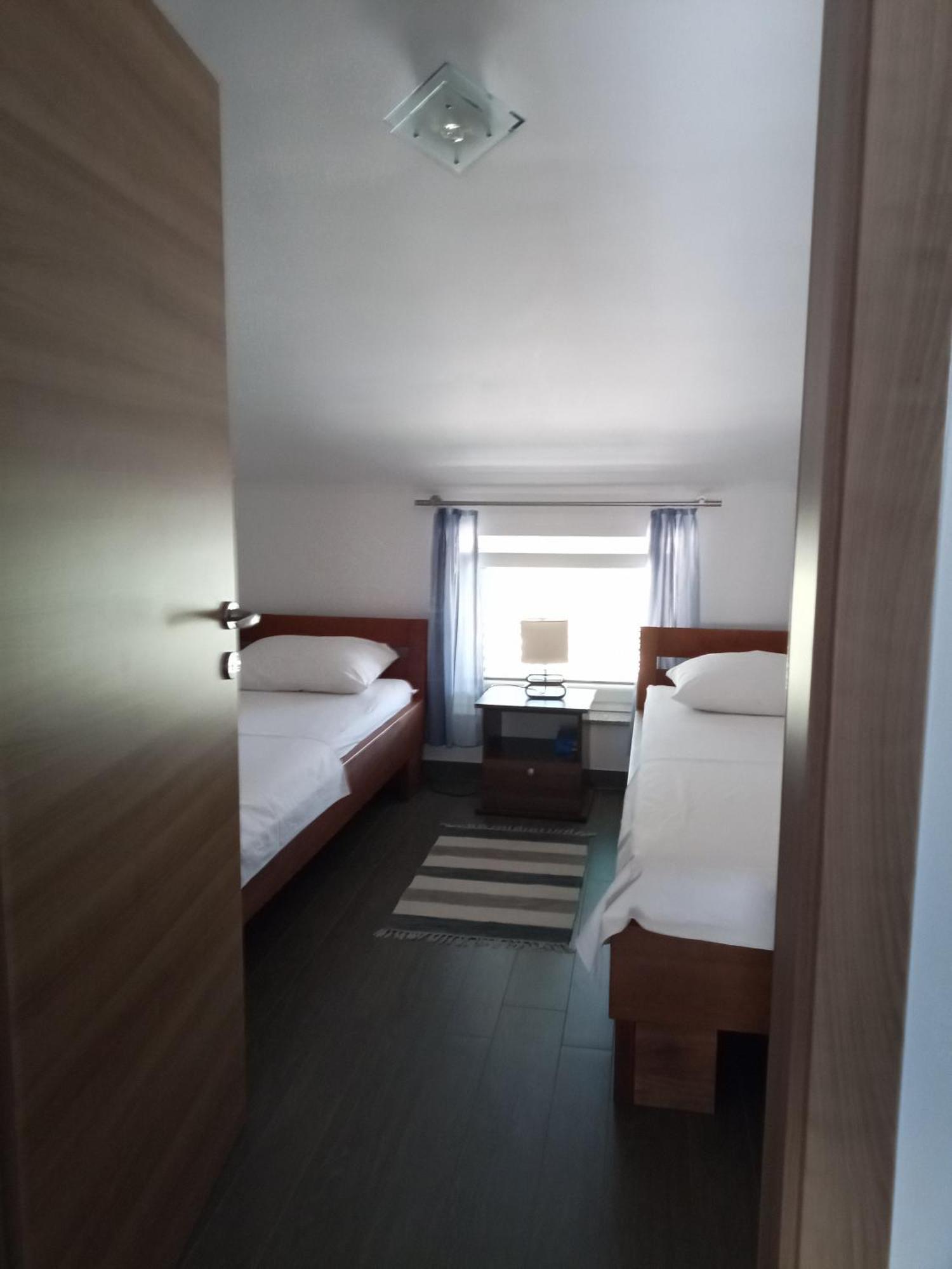 Villa Luce Apartment House Карлобаг Екстериор снимка